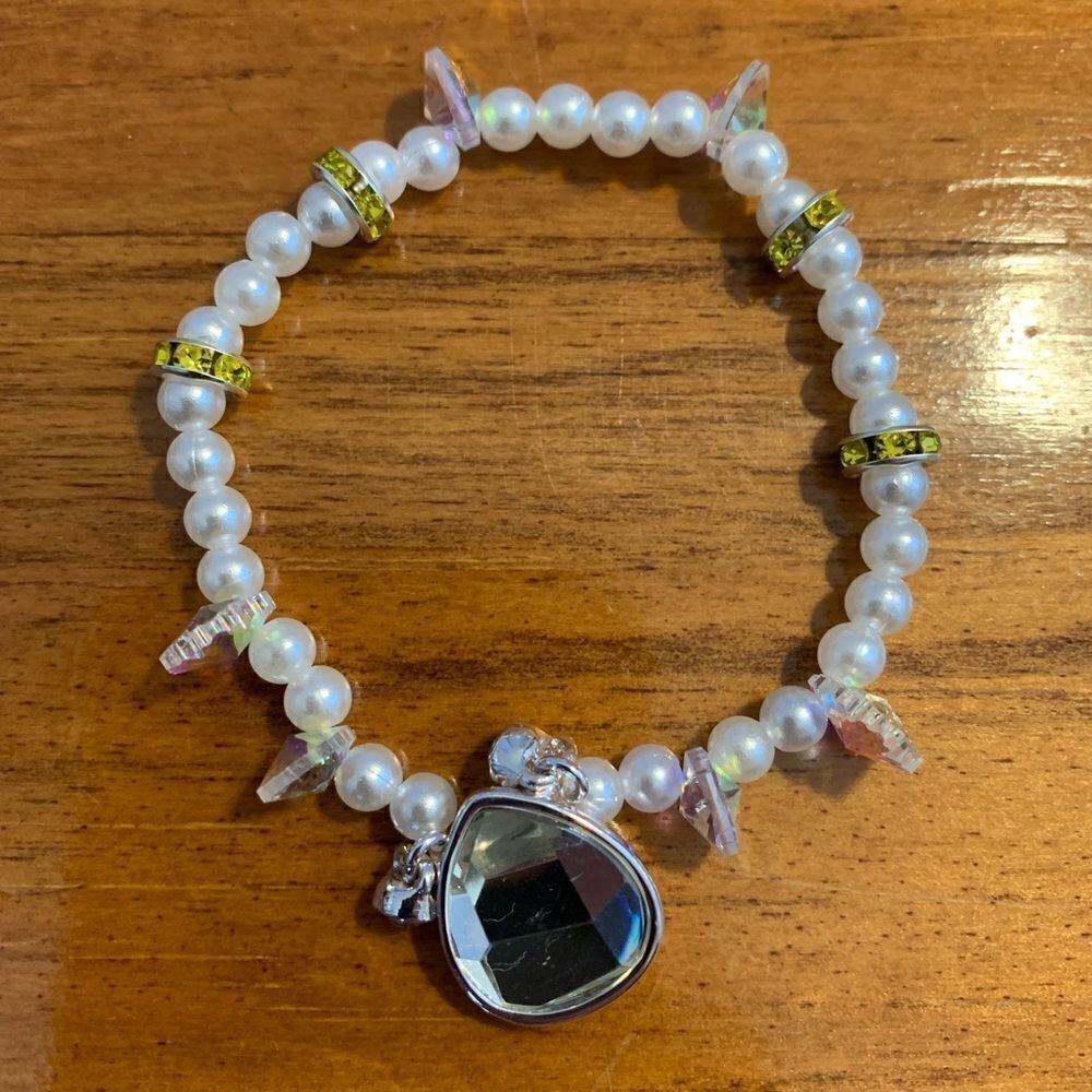 Handmade beaded pearl stretch bracelet